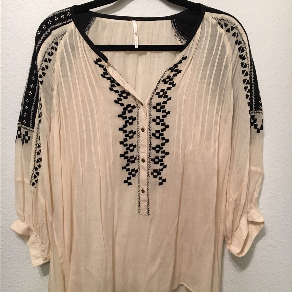 Free People cream embroiderd blouse SZ S